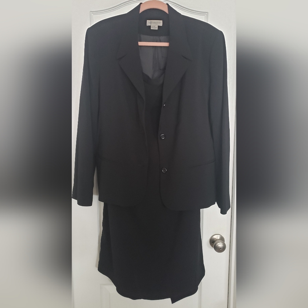 Women's Black Suit Blazer & Long Skirt w/slit (Sz 18)